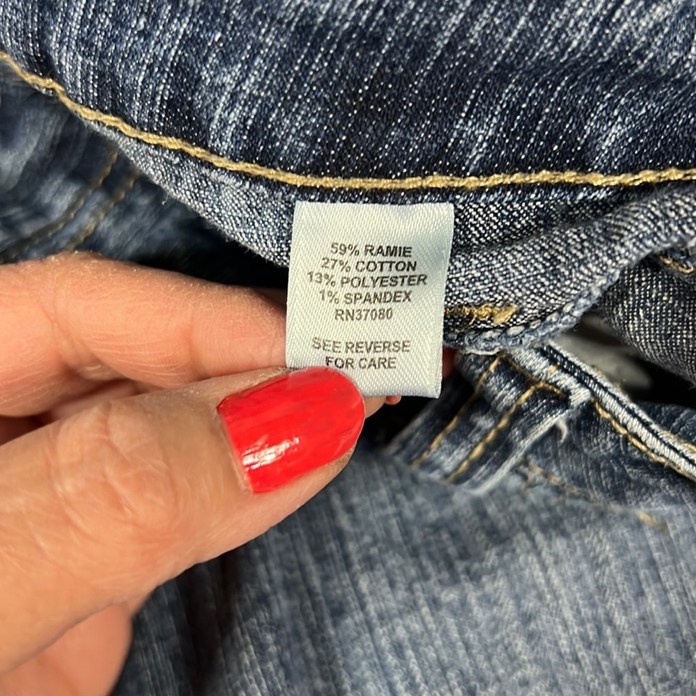 Cato Bermuda shorts - Picture 8 of 8